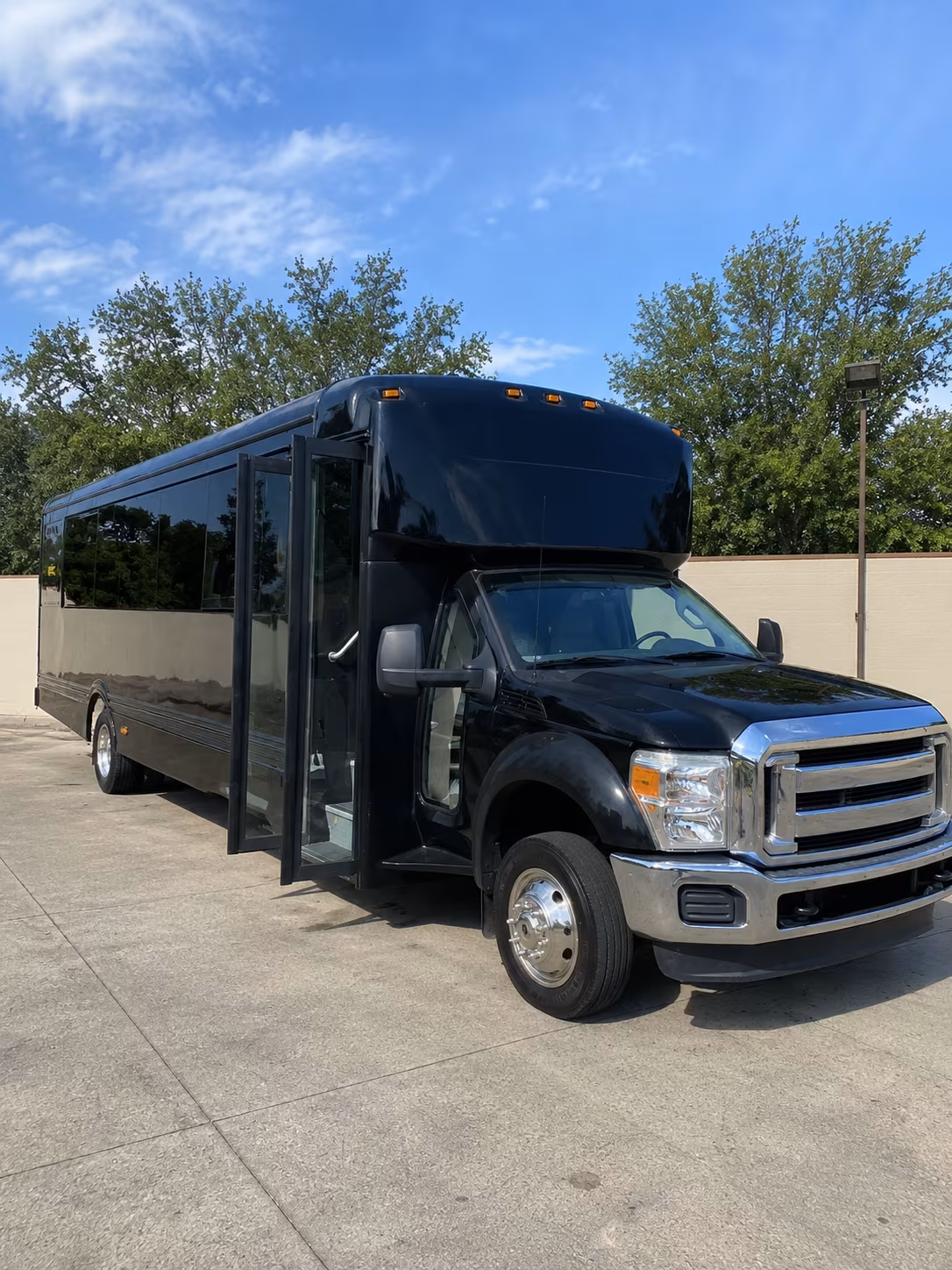 fort myers 20 passenger party bus
