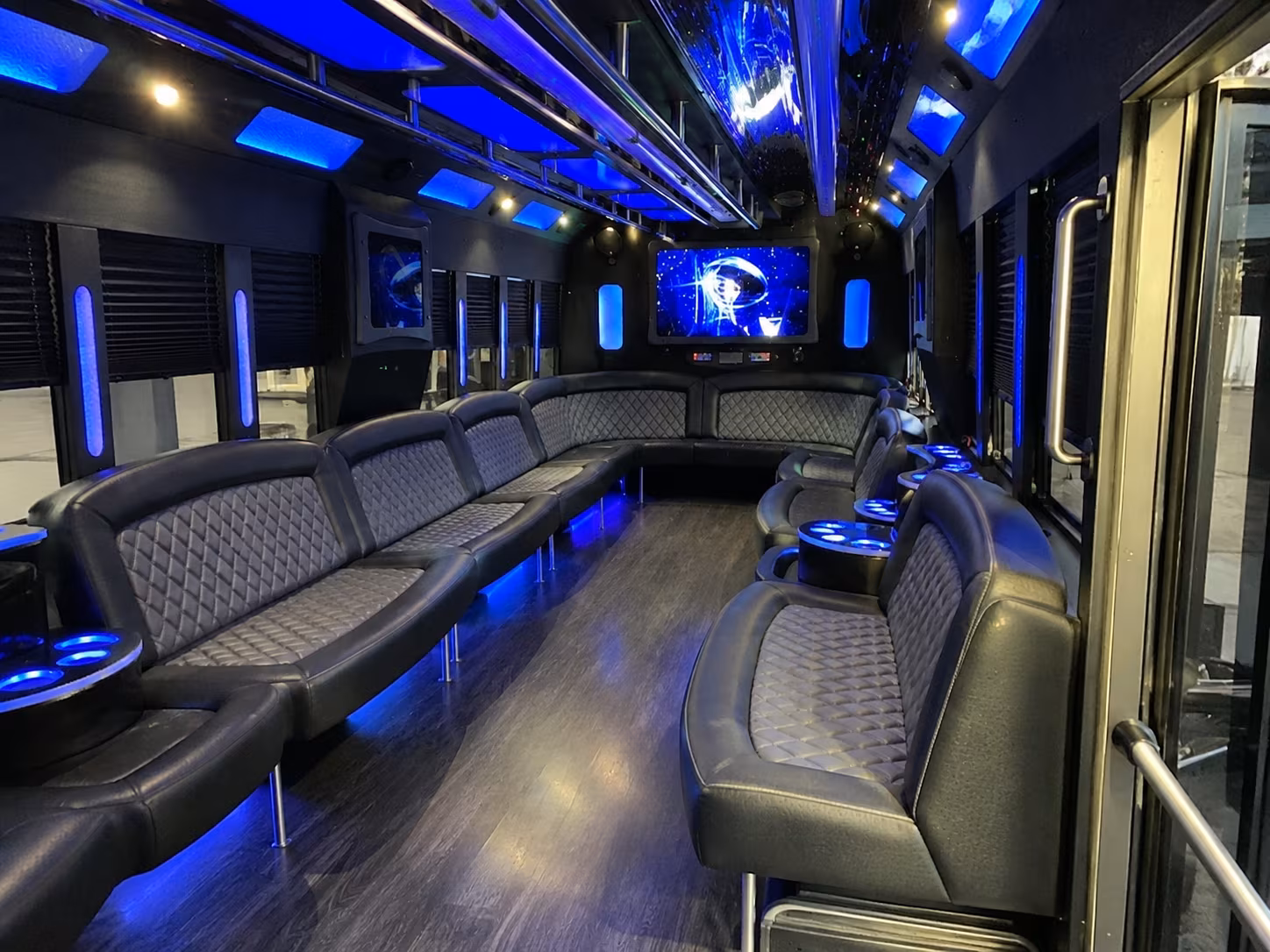 fort myers 28 passenger party bus interior